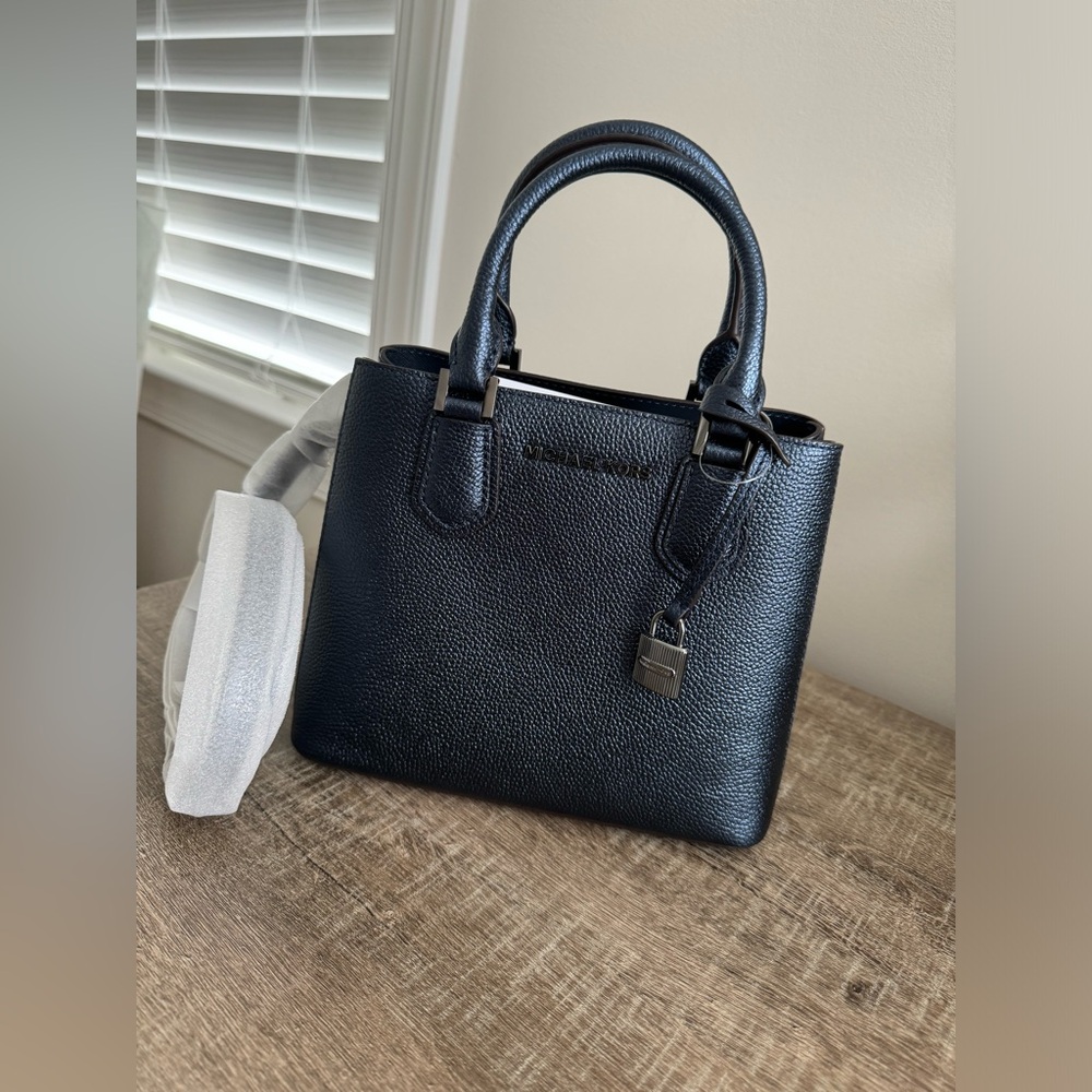 NWT Michael Kors Adele Pebbled Leather Medium Messenger Satchel Bag Midnight